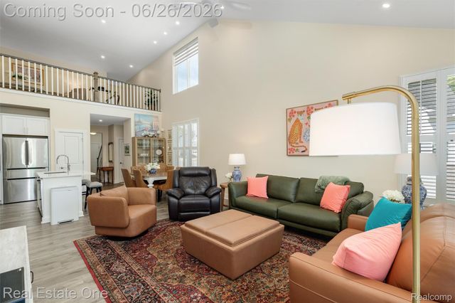 5318 Trail Vista Drive, West Bloomfield Charter Township, MI 48323