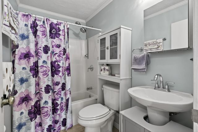 311 Thornton Street, Manchester, NH 03102