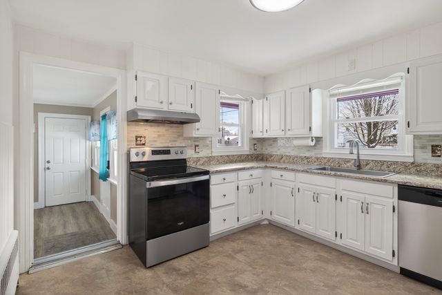 311 Thornton Street, Manchester, NH 03102