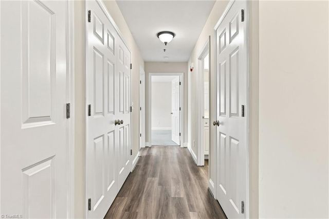 4762 Tatton Park Circle 2D, Winston-salem, NC 27103