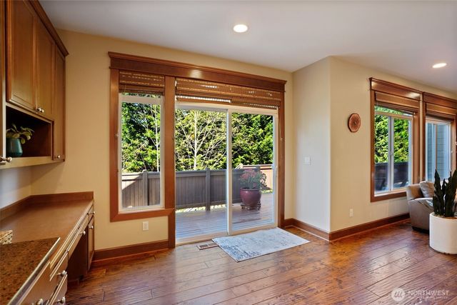11815 157th Avenue NE, Redmond, WA 98052