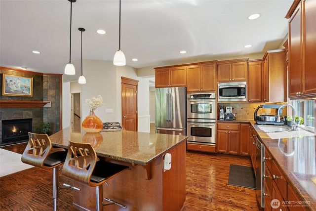 11815 157th Avenue NE, Redmond, WA 98052