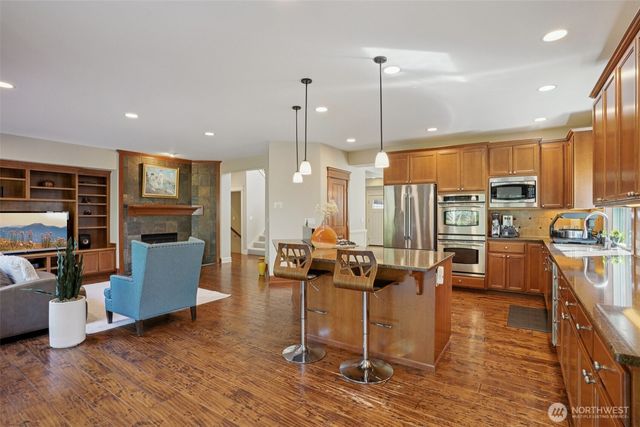 11815 157th Avenue NE, Redmond, WA 98052