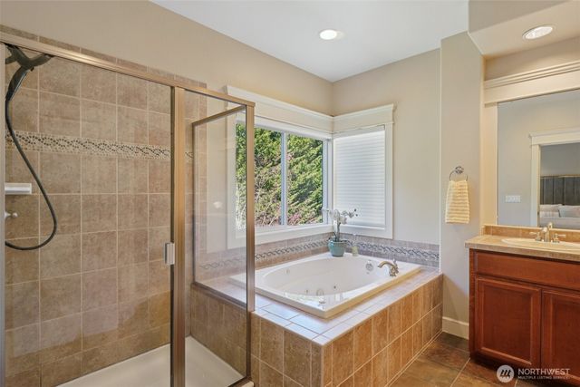 11815 157th Avenue NE, Redmond, WA 98052