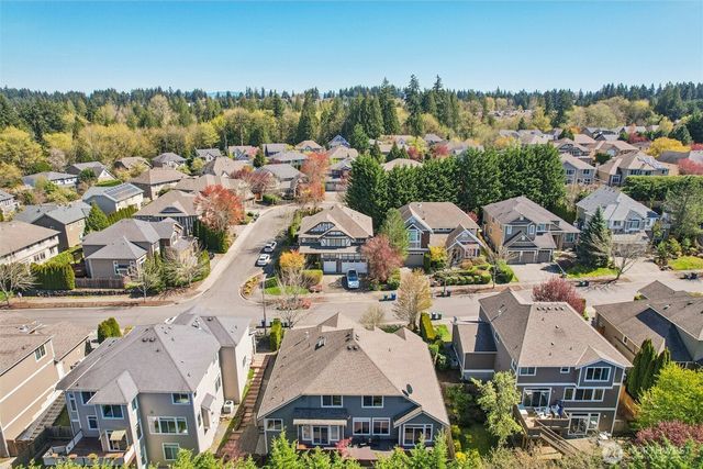 11815 157th Avenue NE, Redmond, WA 98052