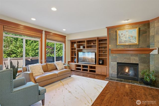 11815 157th Avenue NE, Redmond, WA 98052