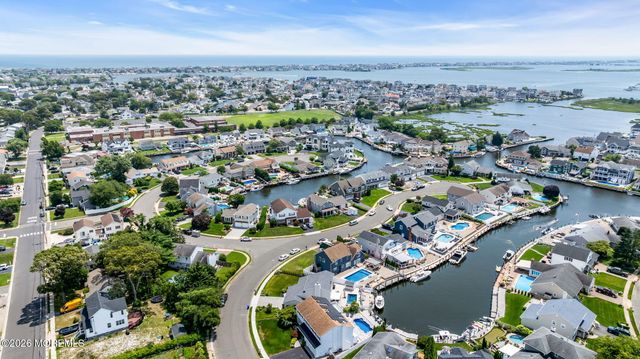 1501 Bel Aire Court W, Point Pleasant, NJ 08742