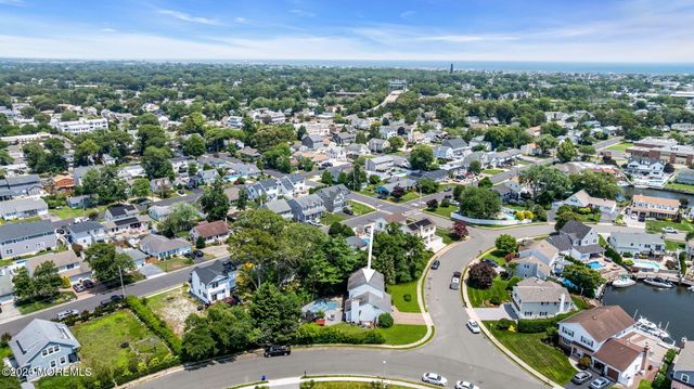 1501 Bel Aire Court W, Point Pleasant, NJ 08742