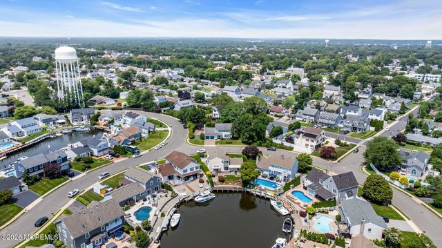 1501 Bel Aire Court W, Point Pleasant, NJ 08742