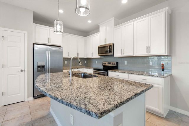 1100 CORAL LANE, Dunedin, FL 34698