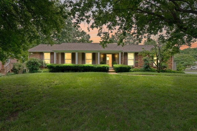 44 Vaughns Gap Rd, Nashville, TN 37205