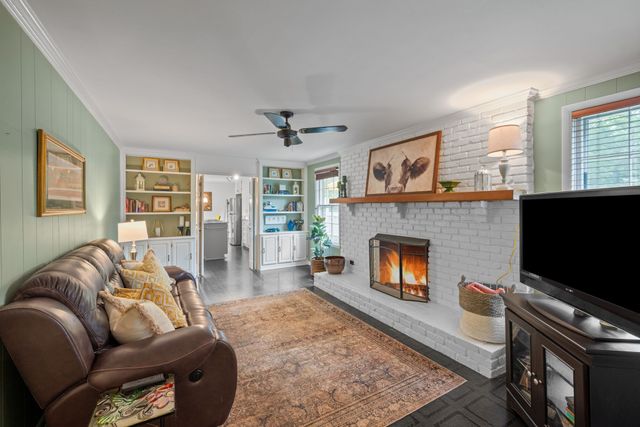 44 Vaughns Gap Rd, Nashville, TN 37205
