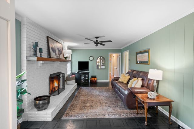 44 Vaughns Gap Rd, Nashville, TN 37205