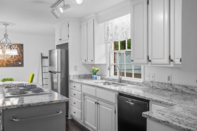 44 Vaughns Gap Rd, Nashville, TN 37205