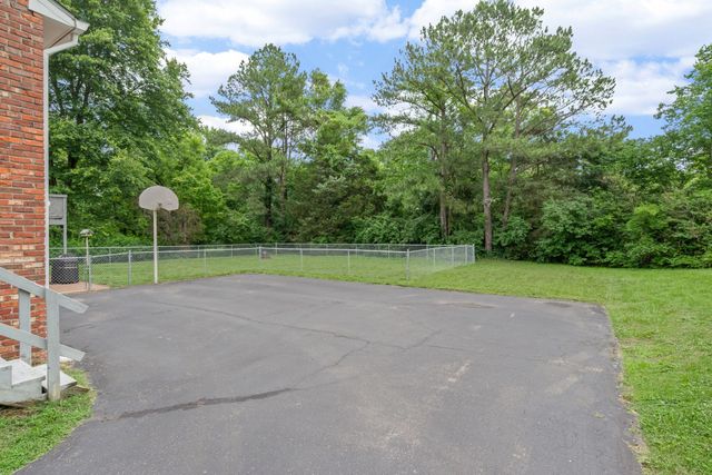 44 Vaughns Gap Rd, Nashville, TN 37205