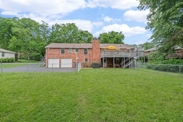 44 Vaughns Gap Rd, Nashville, TN 37205