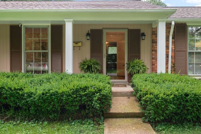 44 Vaughns Gap Rd, Nashville, TN 37205