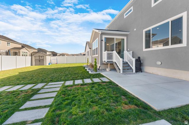 1077 E POSTMARK PL, Eagle Mountain, UT 84005