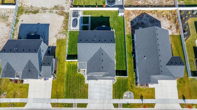 1077 E POSTMARK PL, Eagle Mountain, UT 84005