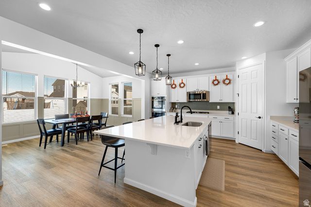 1077 E POSTMARK PL, Eagle Mountain, UT 84005