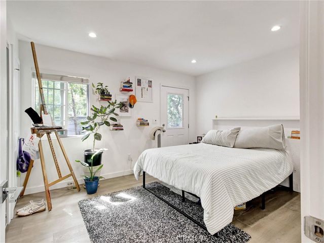 2957 Midvale, Los Angeles, CA 90064