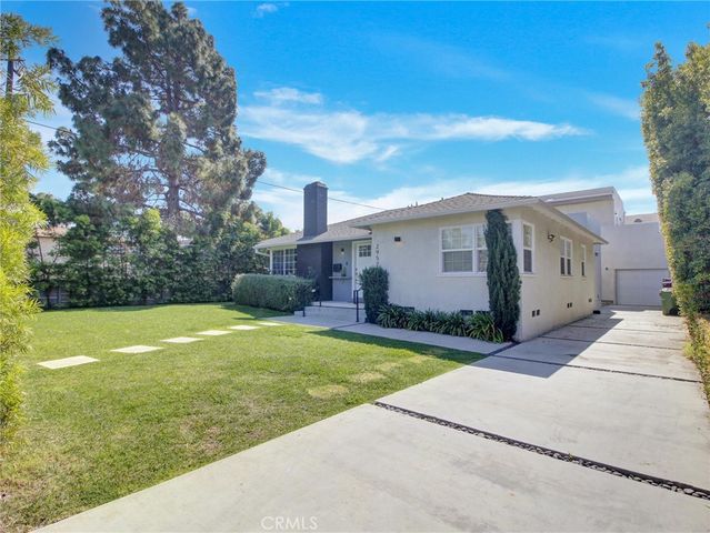 2957 Midvale, Los Angeles, CA 90064