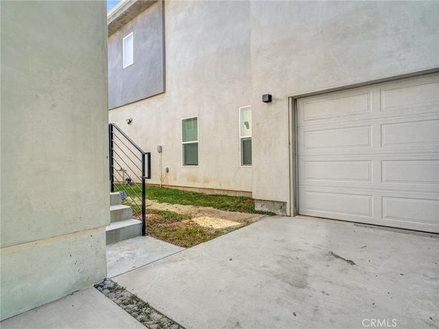 2957 Midvale, Los Angeles, CA 90064