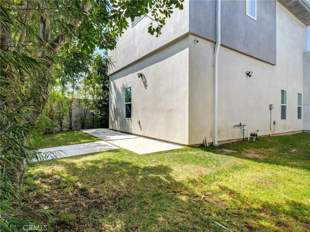 2957 Midvale, Los Angeles, CA 90064