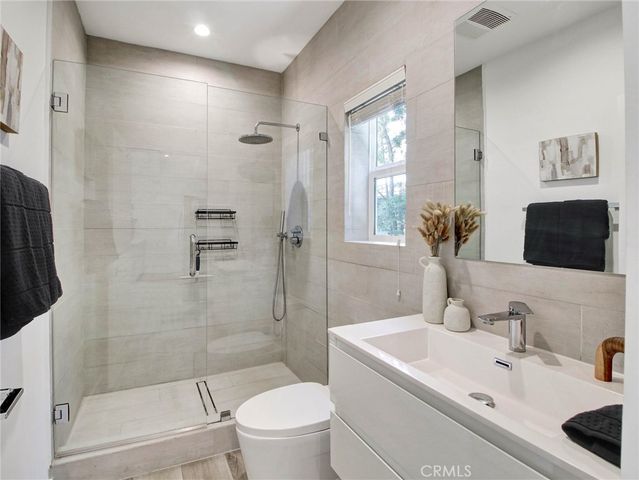 2957 Midvale, Los Angeles, CA 90064