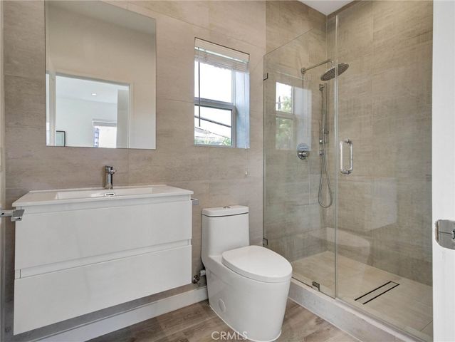 2957 Midvale, Los Angeles, CA 90064