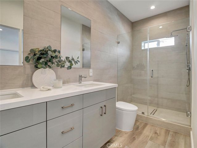 2957 Midvale, Los Angeles, CA 90064