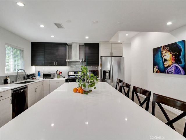 2957 Midvale, Los Angeles, CA 90064