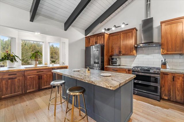 4391 Woodcock Court, Fortuna, CA 95540