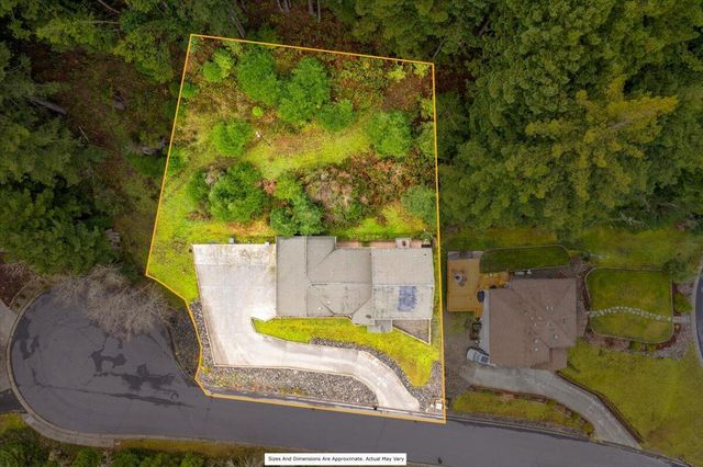 4391 Woodcock Court, Fortuna, CA 95540