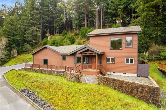 4391 Woodcock Court, Fortuna, CA 95540