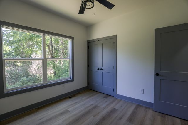 205 W Minnie Ave, Monterey, TN 38574