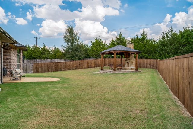 321 Berkshire Court, Prosper, TX 75078