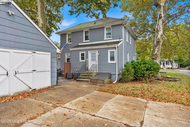 309 Church Street, Belford, NJ 07718