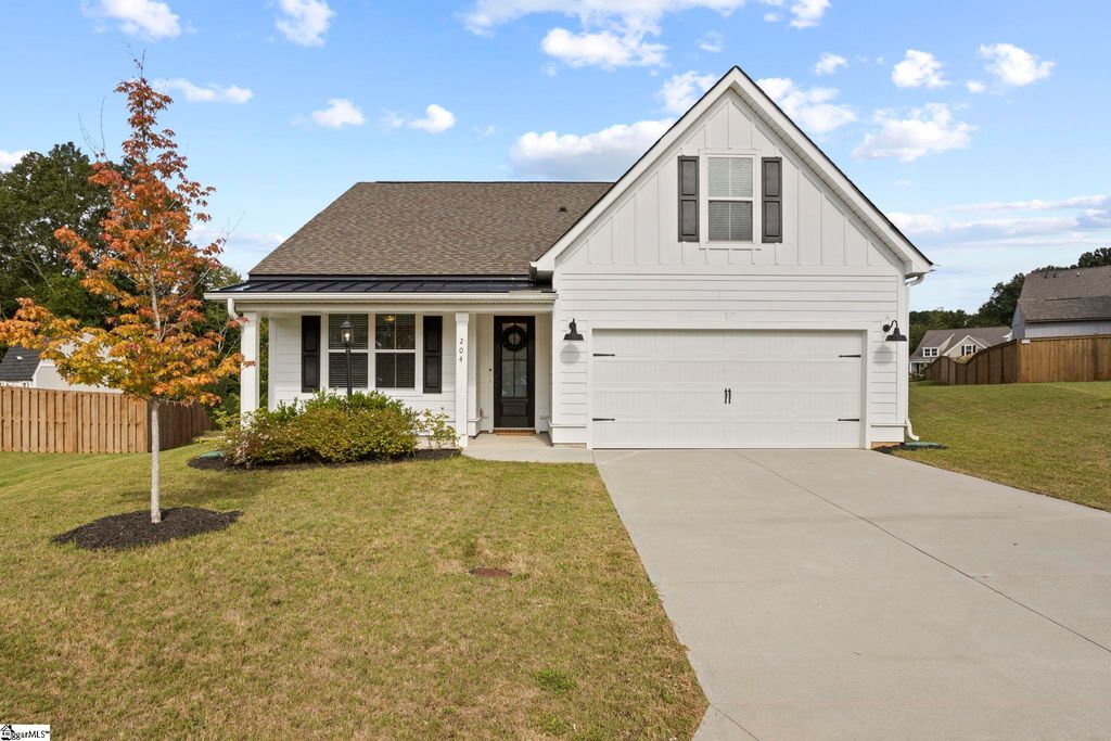 204 Port Hudson Court, Simpsonville, SC 29680