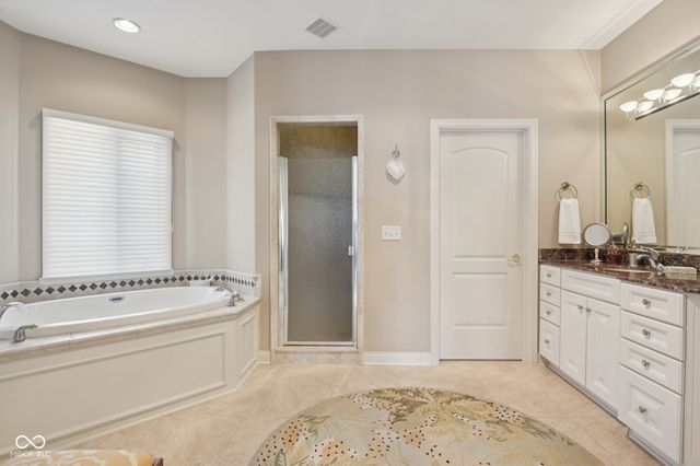 11283 Park Meadows Court, Noblesville, IN 46060