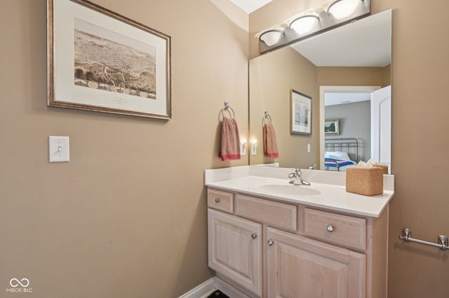 11283 Park Meadows Court, Noblesville, IN 46060