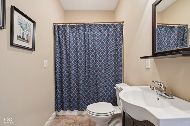 11283 Park Meadows Court, Noblesville, IN 46060