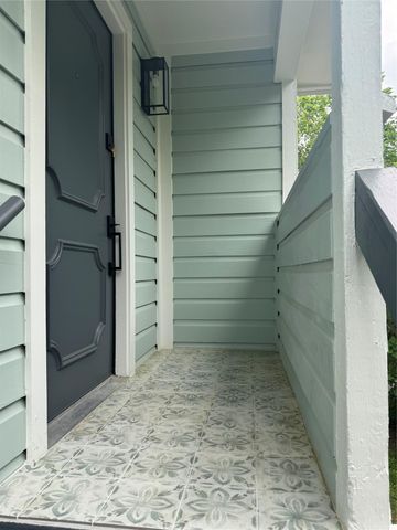 1604 W. 40th ST b, Austin, TX 78756