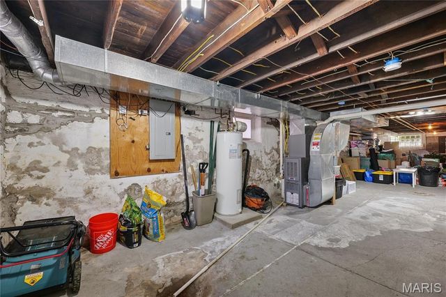 4111 Hartford Street, St Louis, MO 63116