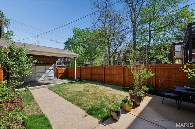 4111 Hartford Street, St Louis, MO 63116