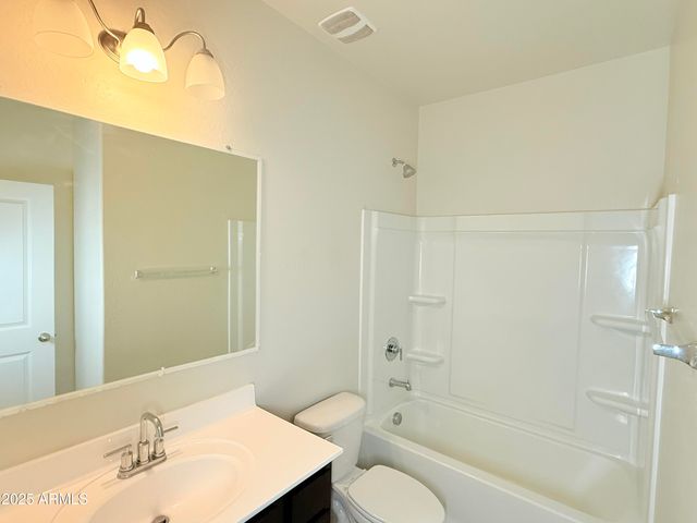 1075 W AVALON CANYON Drive, Casa Grande, AZ 85122