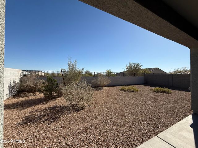 1075 W AVALON CANYON Drive, Casa Grande, AZ 85122