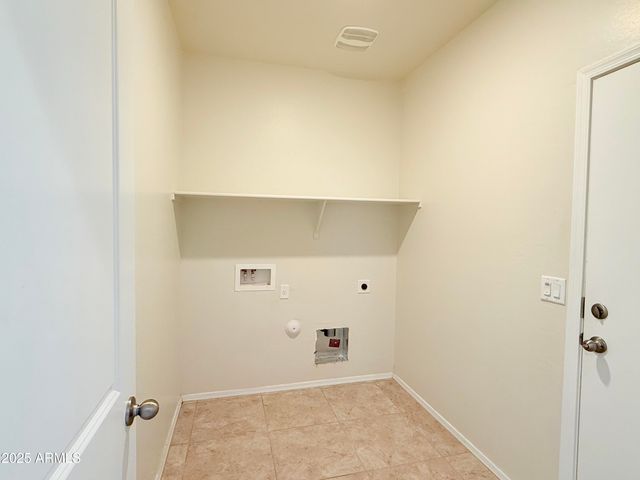 1075 W AVALON CANYON Drive, Casa Grande, AZ 85122
