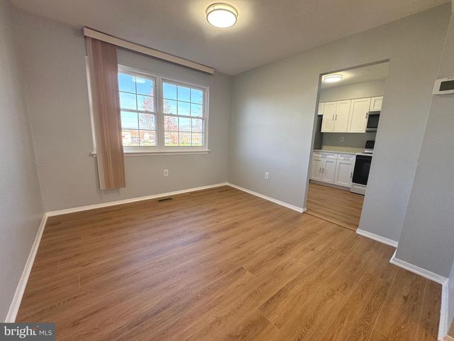 17 HOLLAND HILL, Catonsville, MD 21228