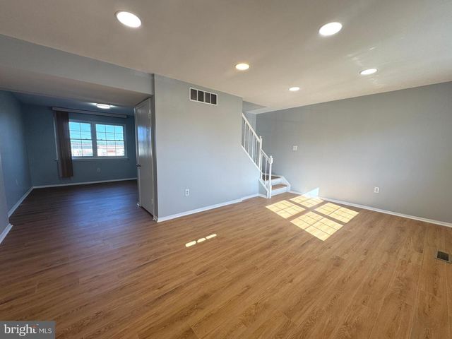 17 HOLLAND HILL, Catonsville, MD 21228